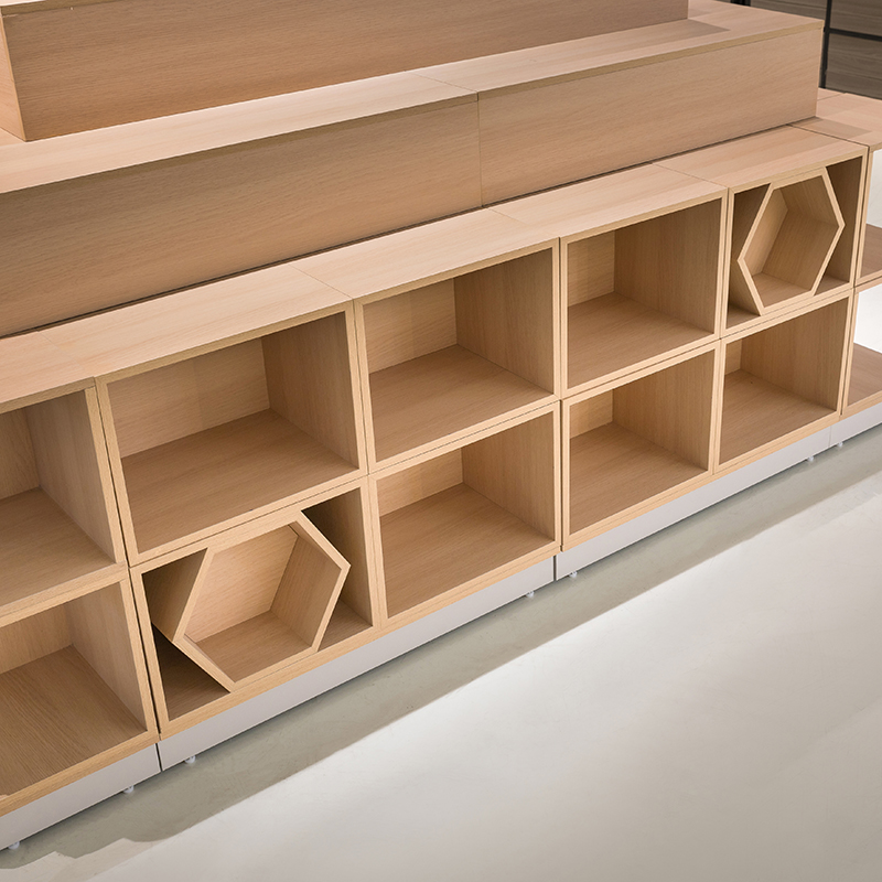 Manufacturer Wholesale Square  - Display Stand Wood recension och pris